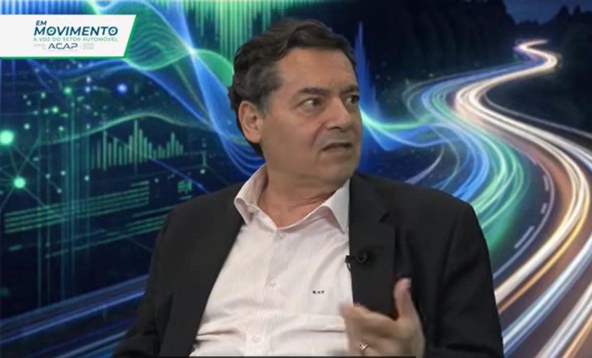 Rog&eacute;rio Fernandes Ferreira no podcast "Em movimento: a voz do setor autom&oacute;vel"
