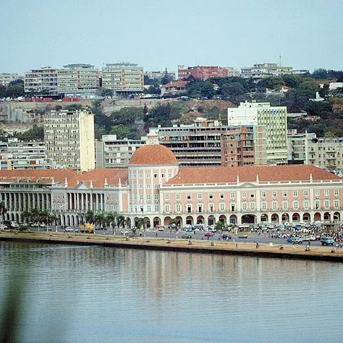 A nova pauta aduaneira de Angola