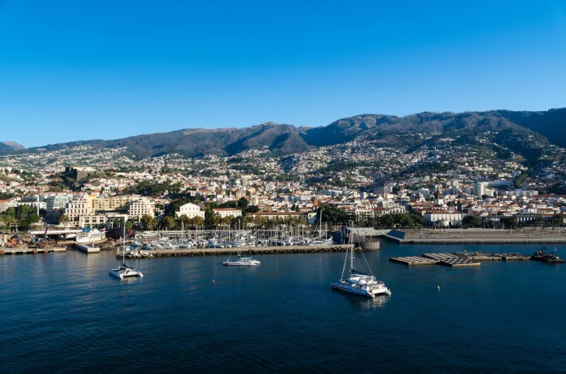 Madeira's Internacional Business Center (2016)